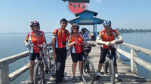 Inle Lake Soft Cycling and Trekking Tour – 4 Days 1