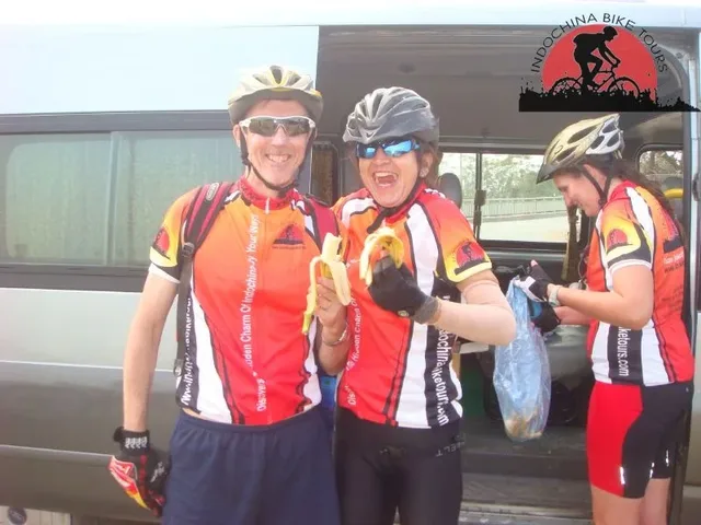 Yangon Easy Cycling Tour - 3 Days 1